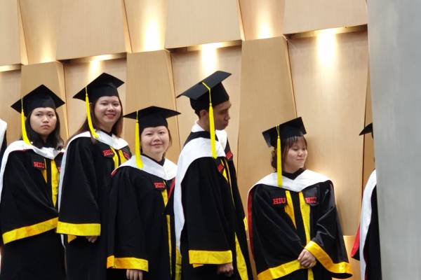 HIU Alumni - Hong Bang International University