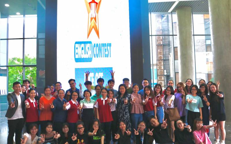 Sinh viên HIU tự tin chinh phục các thử thách tại vòng Bán kết cuộc thi tiếng Anh