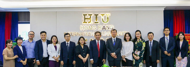 Tổng lãnh sự Nhật Bản đến thăm và làm việc tại Trường Đại học Quốc tế Hồng Bàng