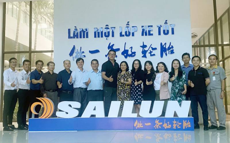 The delegation and lecturers of Hong Bang International University visited and worked at Sailun Vietnam