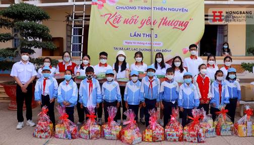HIU heart Club lan tỏa yêu thương đến các em nhỏ có hoàn cảnh khó khăn tại Lâm Đồng