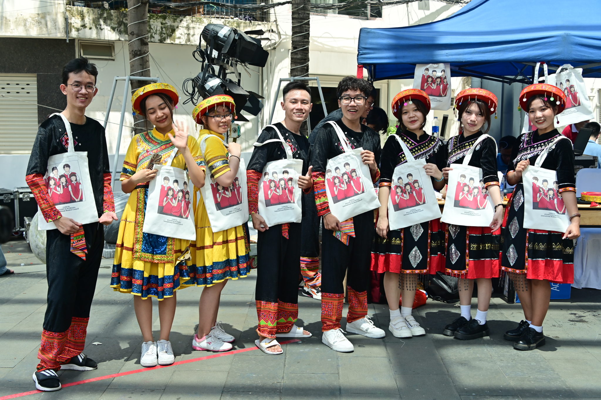 Lễ hội văn hóa quốc tế International Day - Trường Đại học Quốc tế Hồng Bàng