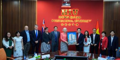 HIU welcomed the University of Queensland (UQ) to HIU for a visit to observe the new partnership