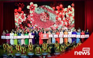 HIU đón nhận bằng khen của Thủ tướng Chính phủ nhân Kỷ niệm 25 năm thành lập Trường