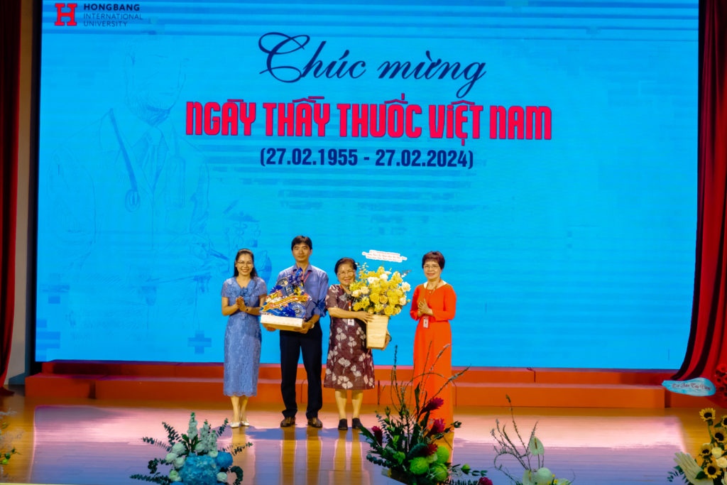 HIU07788 HIU tổ chức Lễ tri ân ngày Thầy thuốc Việt Nam