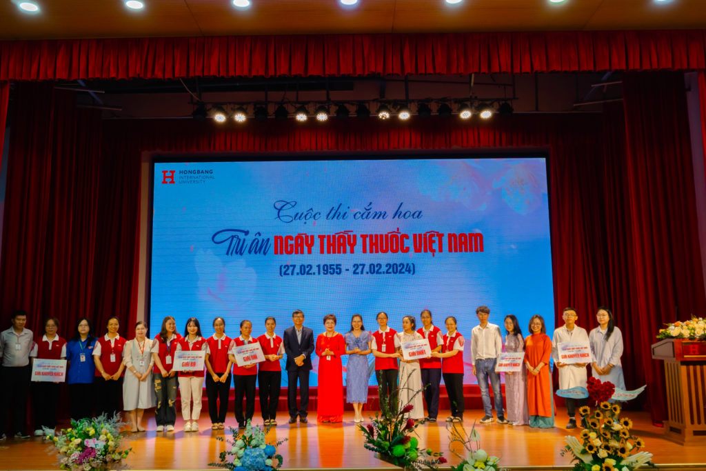 HIU07901 HIU tổ chức Lễ tri ân ngày Thầy thuốc Việt Nam