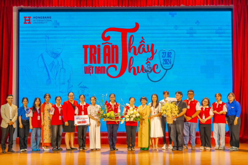 HIU07965 HIU tổ chức Lễ tri ân ngày Thầy thuốc Việt Nam