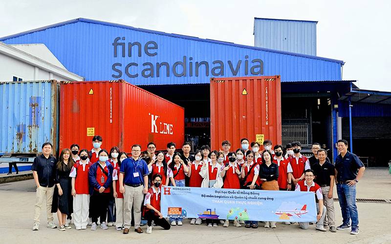 Sinh viên Logistics và Quản lý chuỗi cung ứng tham quan Fine Scandinavia