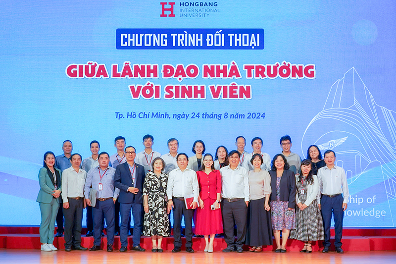 HIU tổ chức chương trình Đối thoại giữa Lãnh đạo Trường và đại diện sinh viên năm học 2024 -2025