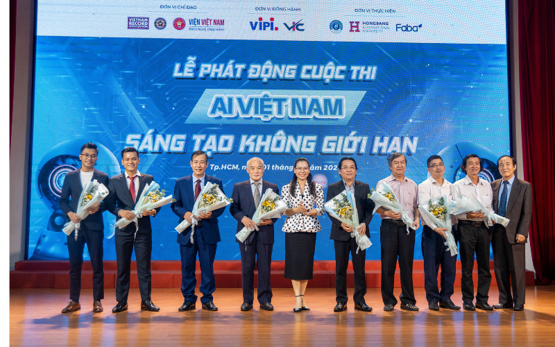 HIU đồng hành tổ chức Cuộc thi tìm kiếm “Cao thủ AI” lập kỷ lục học đường