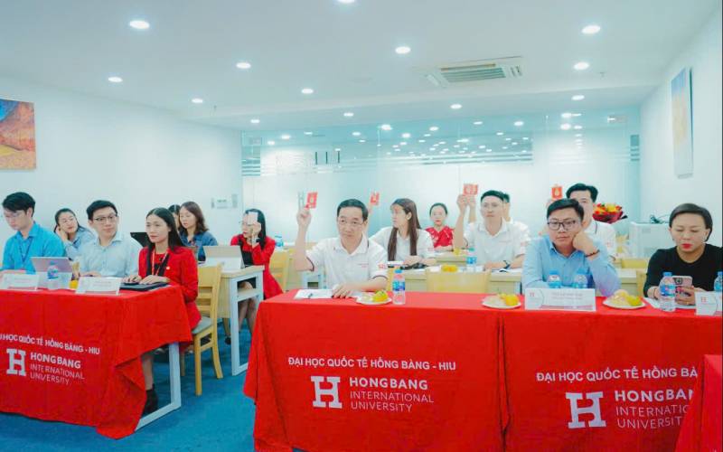 Tổ chức thành công đại hội chi bộ trực thuộc Đảng bộ Trường nhiệm kỳ 2025 – 2027