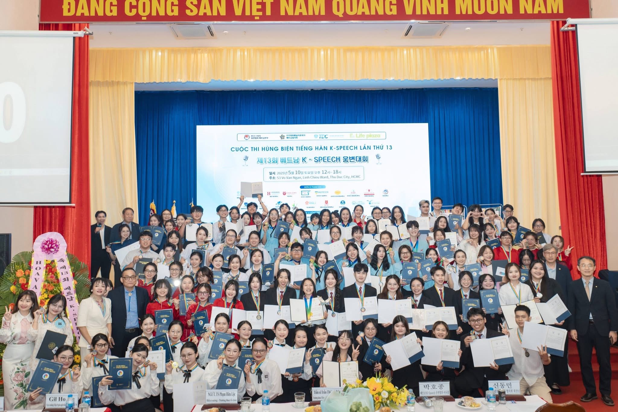 TỰ HÀO SINH VIÊN NGÀNH NGÔN NGỮ HÀN QUỐC TỎA SÁNG TẠI K-SPEECH 2025