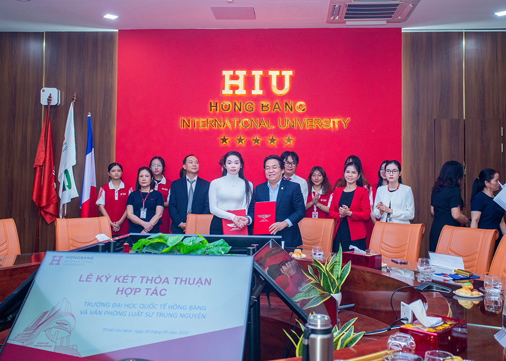 HIU ký kết cùng đại diện Văn phòng Luật sư Trung Nguyên