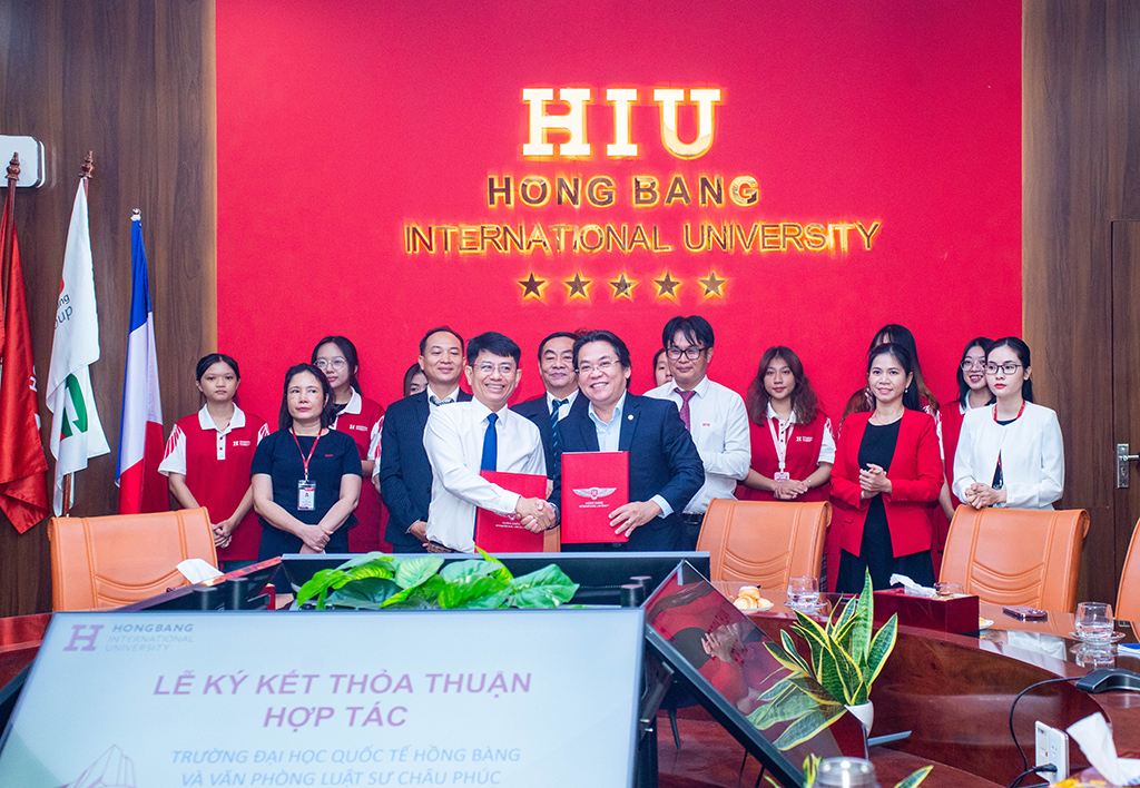 HIU ký kết cùng đại diện Văn phòng Luật sư Châu Phúc
