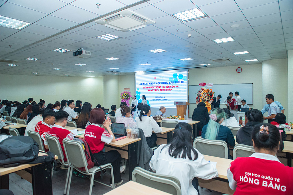 Hội nghị Khoa học Dược lần 3 tổ chức ngày 16/5/2025 thu hút đông đảo giảng viên, nhà khoa học, học viên và sinh viên tham dự