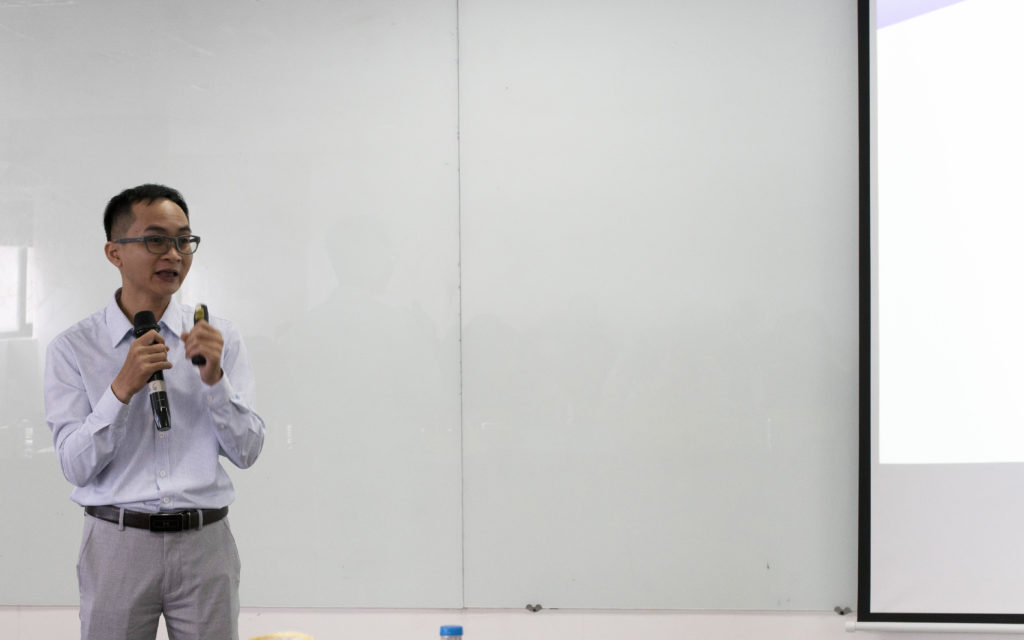 Ông Trần Văn Huấn (Giám đốc điều hành Cty TNHH Truyền hình Kết nối) cựu sinh viên Việt Nam học HIU