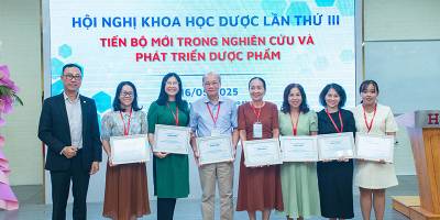 Hơn 50 báo cáo được trình bày tại Hội nghị Khoa học Dược lần III
