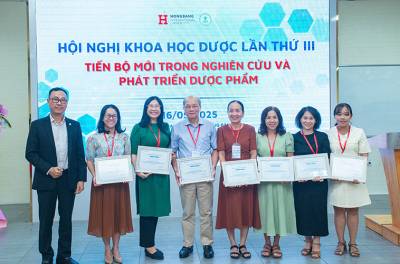 Hơn 50 báo cáo được trình bày tại Hội nghị Khoa học Dược lần III