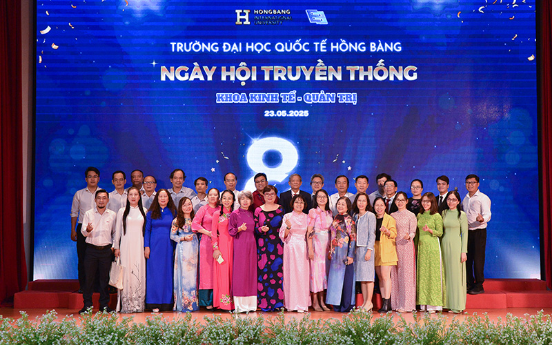 Kỷ niệm 8 năm thành lập Khoa Kinh tế Quản trị – Dấu ấn một chặng đường