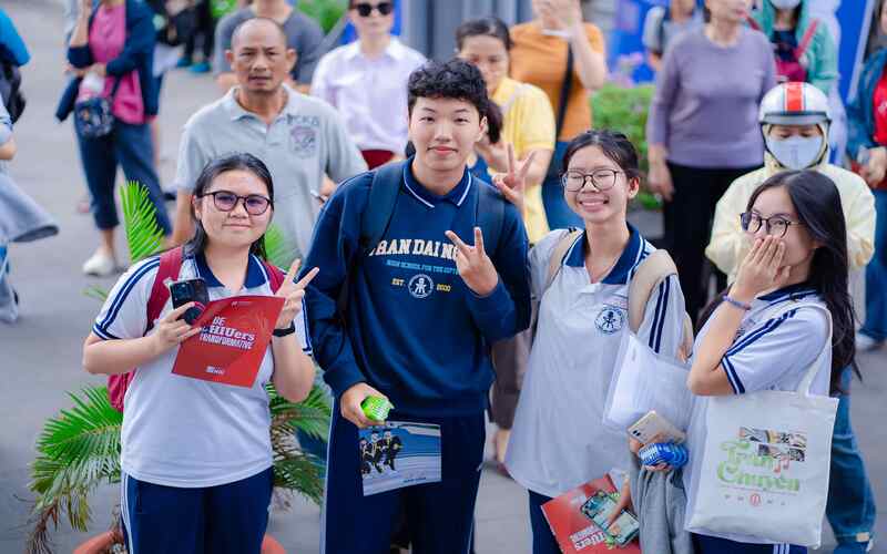 Điều kiện xét học bạ đại học 2025 gồm những gì?