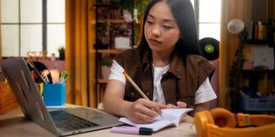 Học mãi không vô? 3 cách nạp năng lượng học tập khi mệt