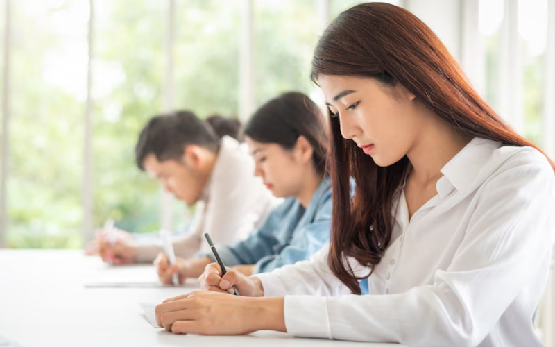 Chuẩn bị trước khi vào phòng thi: 3 điều 2k7 cần tự nhắc mình