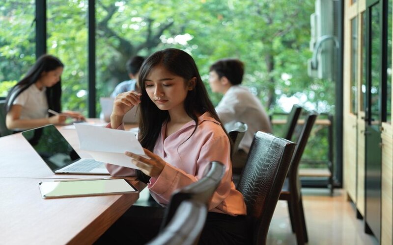 Làm sao để học ít mà điểm vẫn cao? Mẹo học thông minh cho 2k7 mùa thi