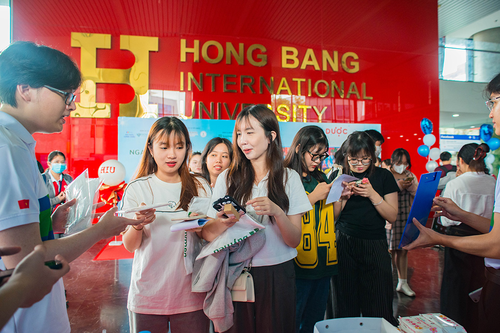 Ngày hội Hướng nghiệp Dược – MEWE Career Day 2025 tổ chức ngày 18/6 tại HIU