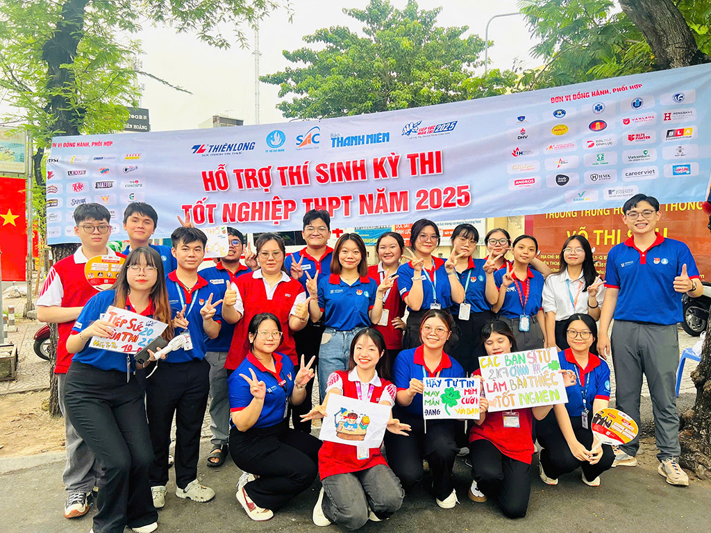 Cổ vũ tinh thần cho các sĩ tử 2K7 vượt vũ môn thành công