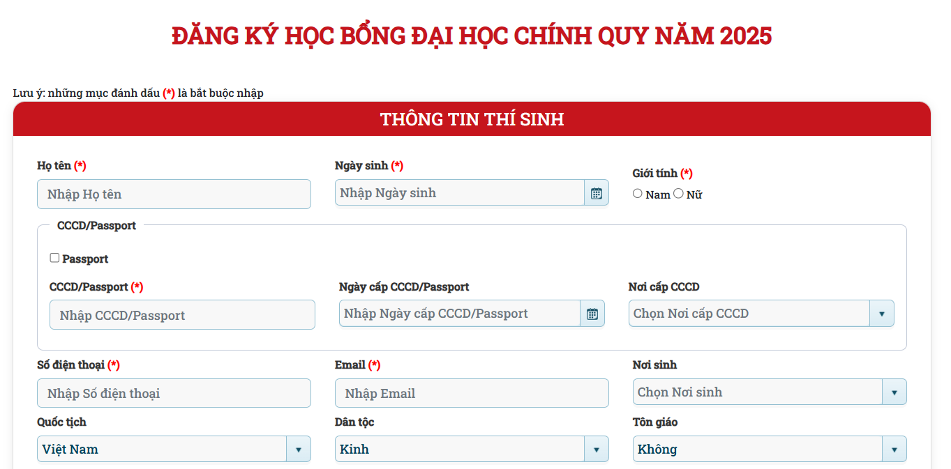 Điền đầy đủ, chính xác các thông tin xét tuyển học bạ theo yêu cầu của trường