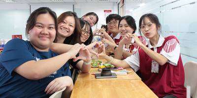 Sinh viên HIU giao lưu học thuật và văn hóa với Đại học Quốc gia Singapore