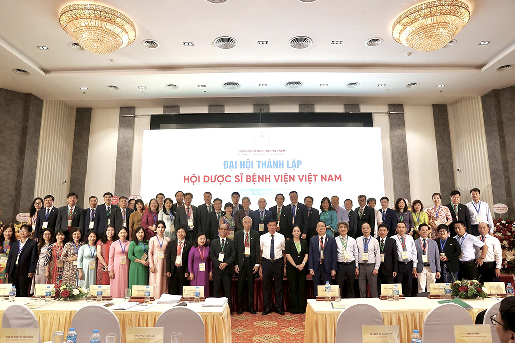 HIU tham gia Ban chấp hành Hội Dược sĩ Bệnh viện Việt Nam khóa I