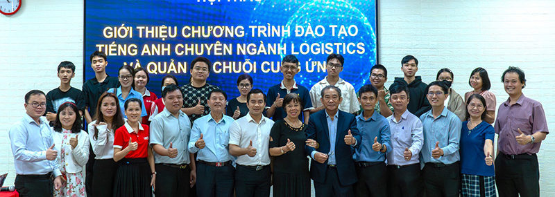 HIU đào tạo Logistics chuẩn quốc tế, đáp ứng nhu cầu nhân lực giỏi ngoại ngữ