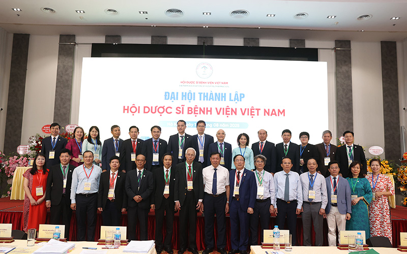 HIU tham gia Ban Chấp hành Hội Dược sĩ Bệnh viện Việt Nam Khóa I