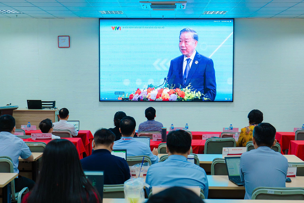 Tổng Bí thư Tô Lâm phát biểu tại Lễ kỷ niệm 80 năm truyền thống ngành Giáo dục và khai giảng năm học 2025-2026