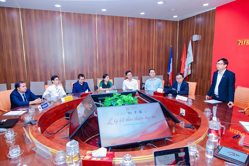 PGS.TS. Lê Khắc Cường, Phó Hiệu trưởng HIU, phát biểu tại Lễ ký kết thỏa thuận hợp tác.