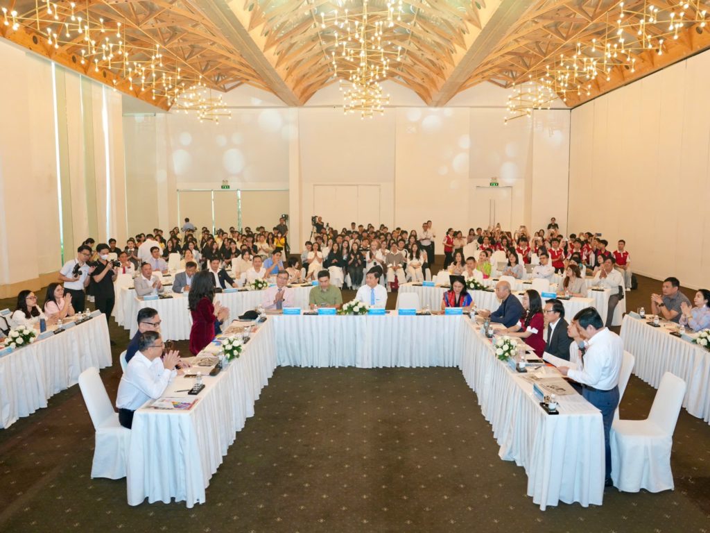 Tọa đàm thu hút sự quan tâm của nhiều trường đại học, các cơ quan báo chí, doanh nghiệp truyền thông