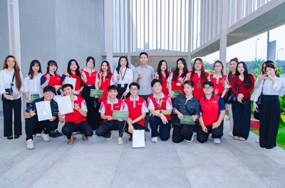 Sinh viên Trường Đại học Quốc tế Hồng Bàng “chạm nghề” tại Zumstart