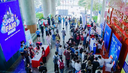 Nhiều doanh nghiệp tham gia Ngày hội Triển lãm và Tuyển dụng – Job Fair 2026 tại HIU