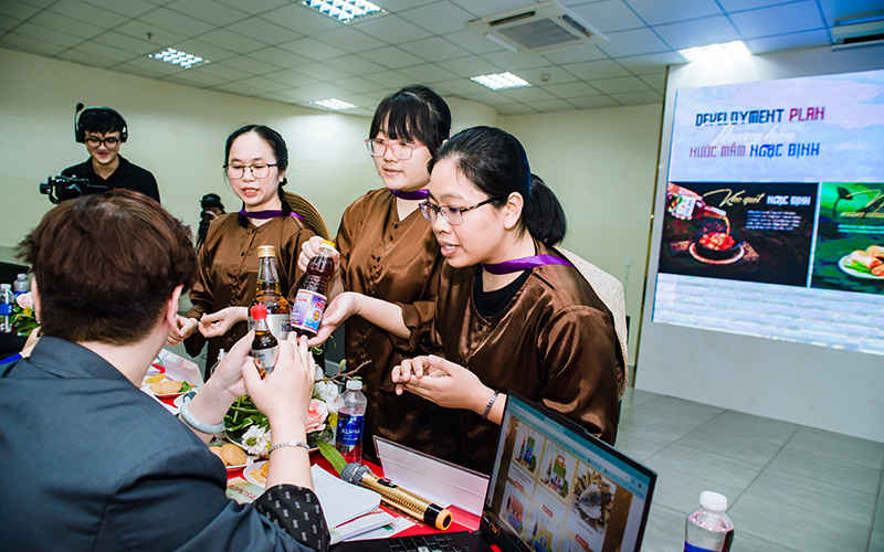 Final Pitching Day 2026: Sinh viên truyền thông HIU lần đầu “chào sân” thị trường lao động
