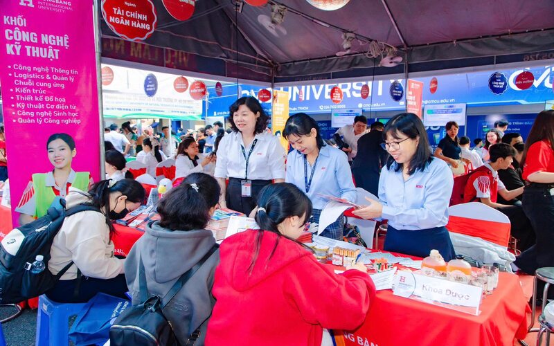 Ngành nào lương cao trong tương lai?