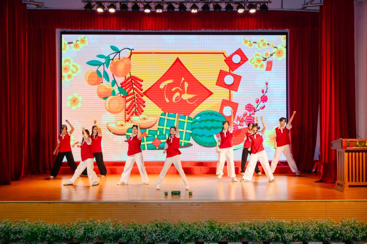 🌸🌸Hội sinh viên HIU – Kết Nối Yêu Thương - Trường Đại học Quốc tế Hồng Bàng