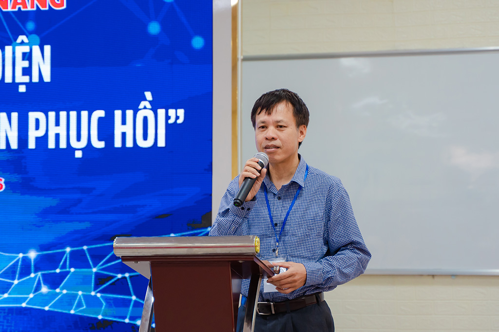 PGS.TS.BS Vũ Hữu Vĩnh – Trưởng khoa Kỹ thuật Phục hồi chức năng – phát biểu khai mạc hội nghị
