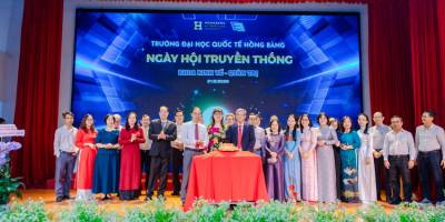 Khoa Kinh tế – Quản trị HIU đánh dấu 9 năm kiến tạo môi trường học tập gắn với thực tiễn