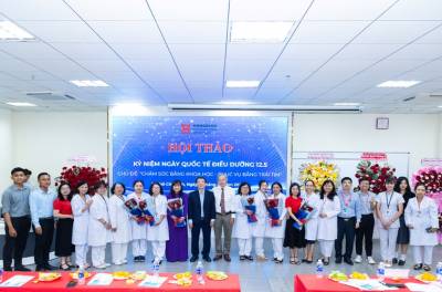 HIU tôn vinh nghề điều dưỡng nhân Ngày Quốc tế Điều dưỡng 12/5