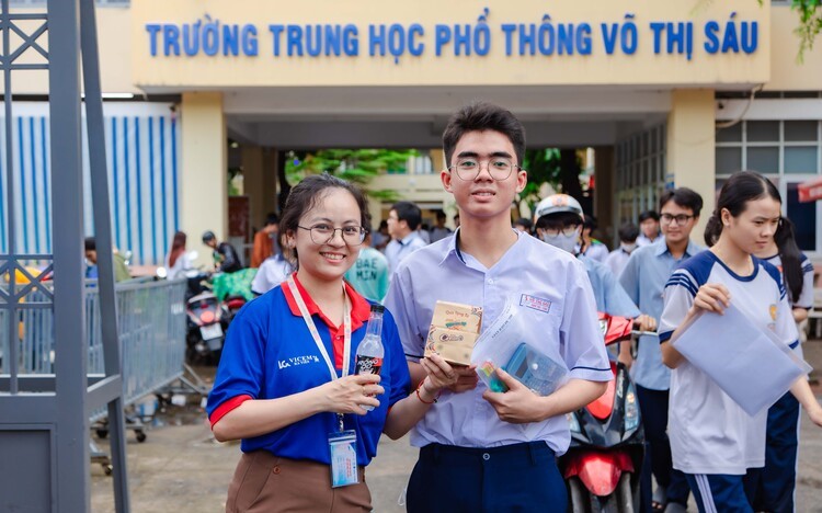 Đủ điểm vào nhiều ngành thì nên xếp nguyện vọng thế nào?