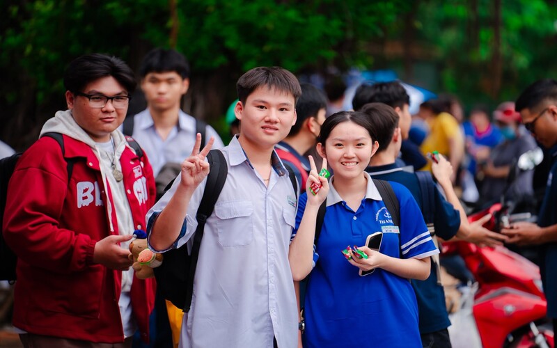 Điền nguyện vọng 1 nên đặt ngành mơ ước hay ngành dễ đậu đại học?