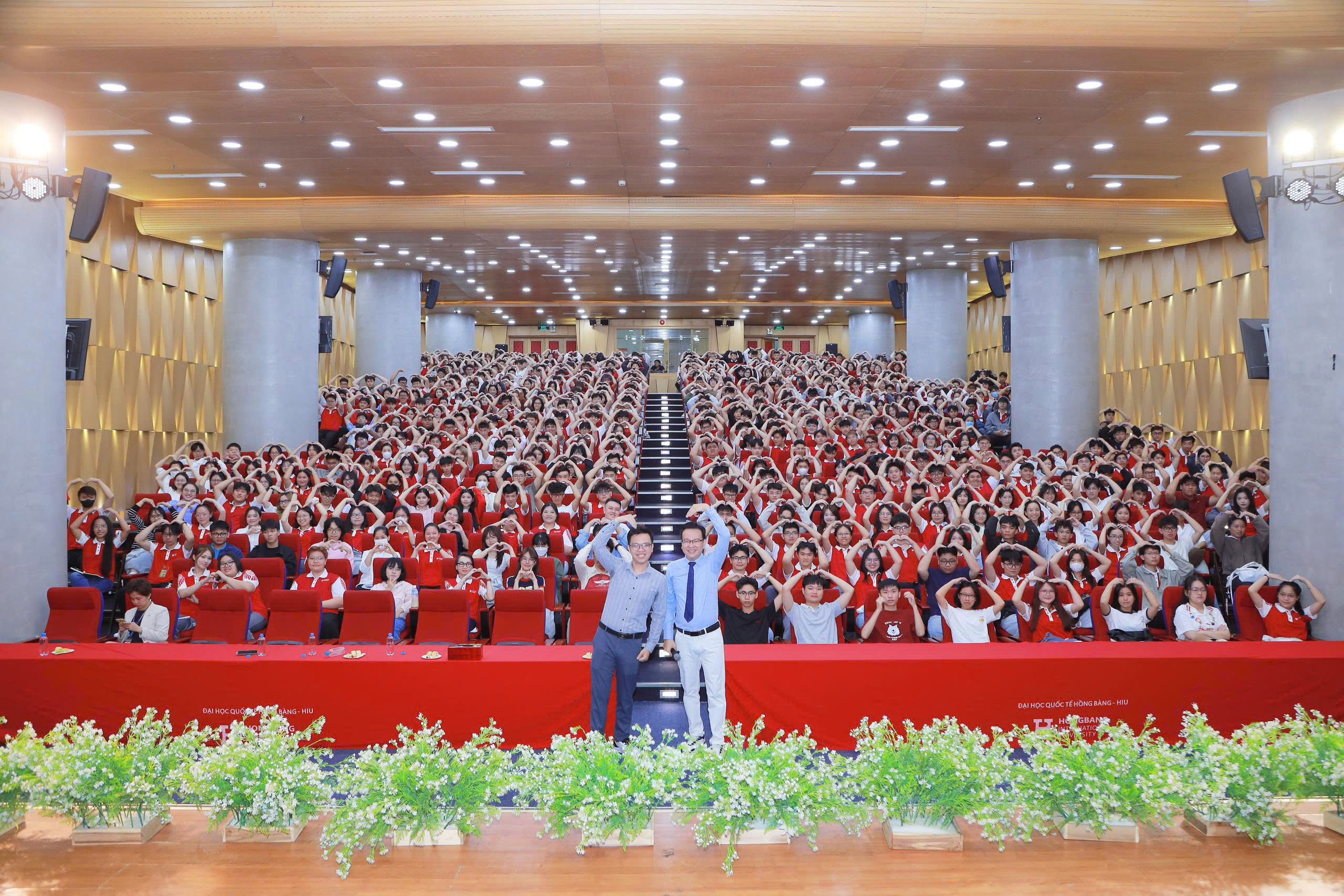 Tân sinh viên Y HIU học cách “thiết kế tương lai” cùng chuyên gia tâm lý