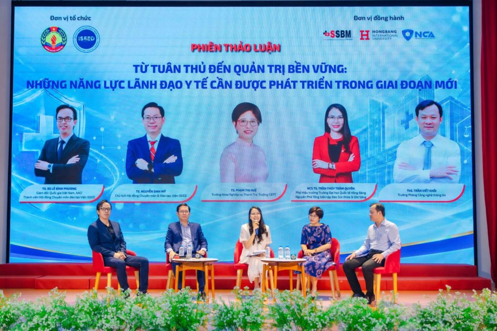 Các chuyên gia, nhà quản lý trong phiên thảo luận về rủi ro pháp lý y tế